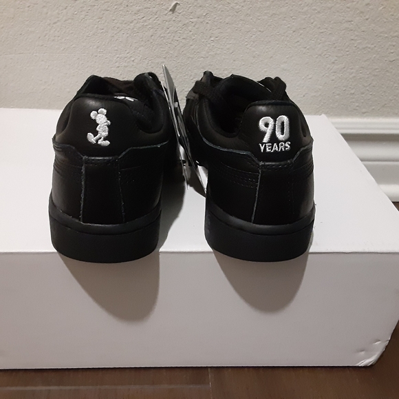 Asics - Picture 3 of 4